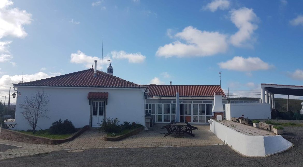 A Traditional 3 Bedroom Monte With 3 Windmills Alentejo Elly Van Hulst Real Estate Portugal