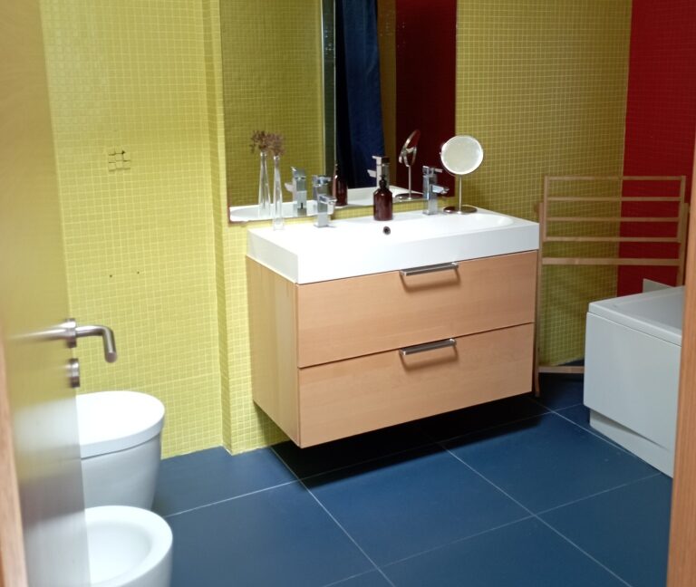 WC 2